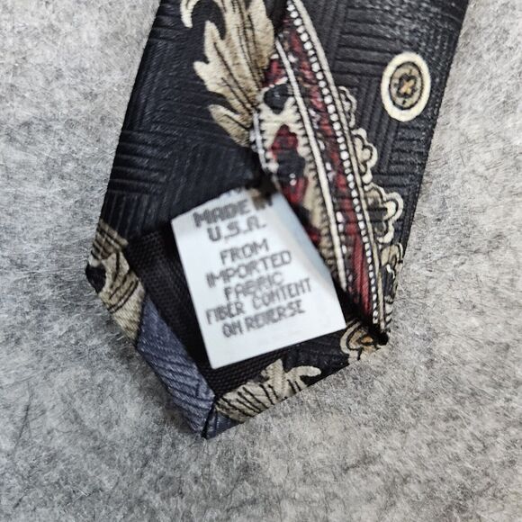 Wembley Necktie Black & Gray Paisley 100% Polyester Made In USA 4x56 Red Accents - Picture 3 of 8